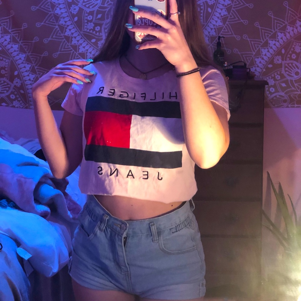 tommy hilfiger tee shirt